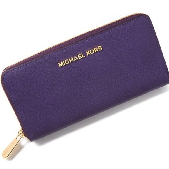 Michael Kors Handbags - Michael Kors Wallet